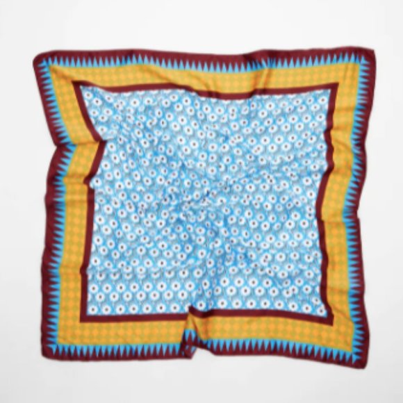 Zara printed scarf 27.6" x 27.6″ - Picture 1 of 3